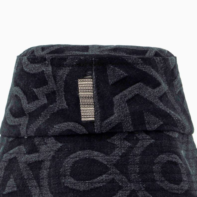 JLX82392 Marc Jacobs bucket hatten i monogram